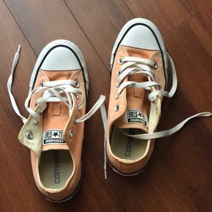 Peach 🍑 colored Converse